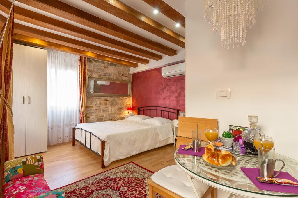 Studios Aurelia Palace Split Cameră foto